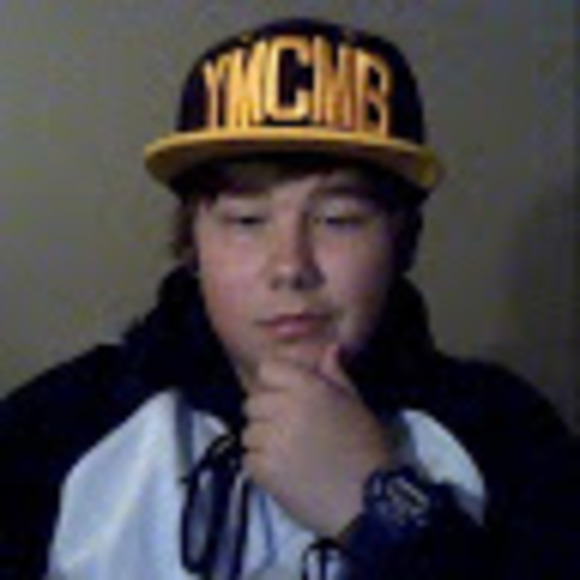 Meet your Posher, Max - Picture 1 of 1